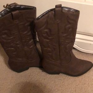 Soda brand brown cowboy boots